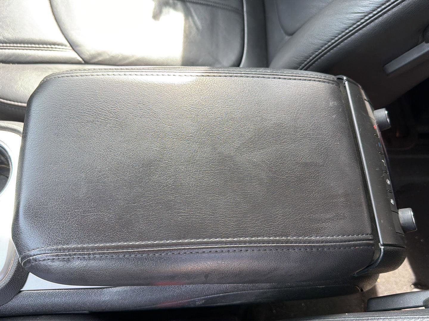 Used 2008 GMC Acadia SLT w/ Convenience Package image 18