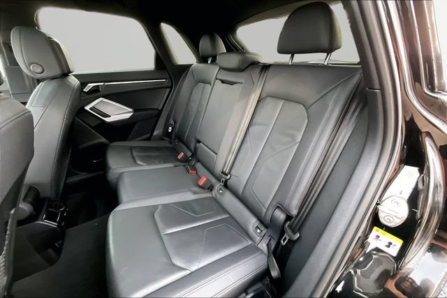 Used 2023 Audi Q3 2.0T Premium w/ Convenience Package AWD/4WD image 28