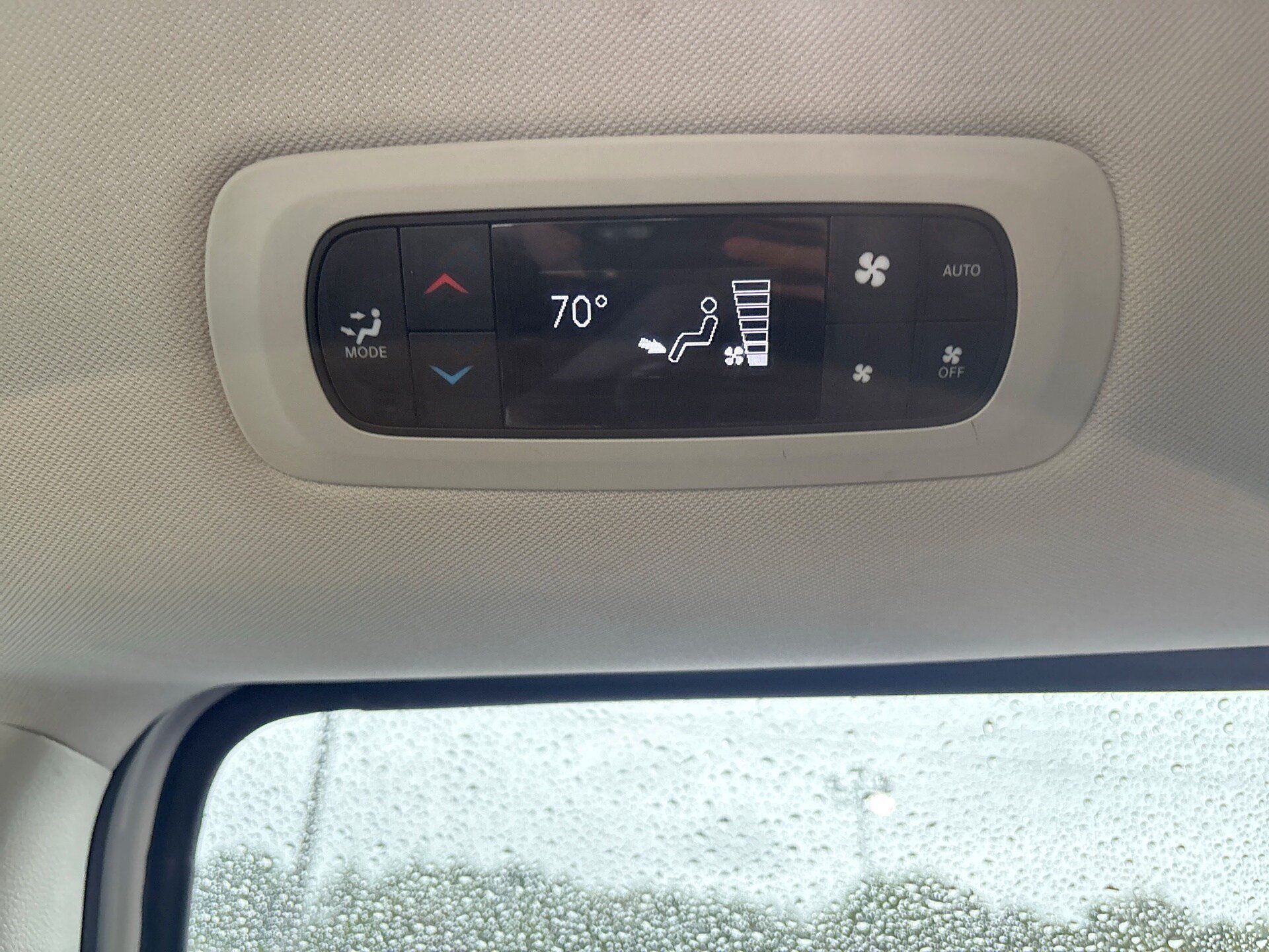 Used 2024 Chrysler Pacifica Touring-L FWD image 35