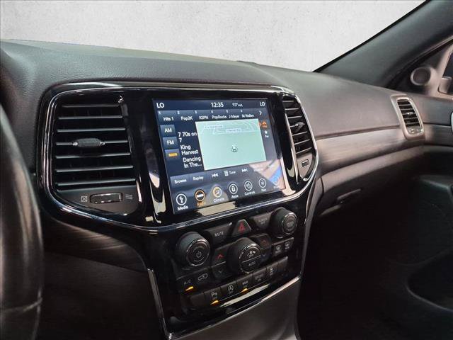 Used 2019 Jeep Grand Cherokee Altitude AWD/4WD image 14