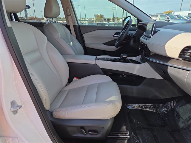 Used 2021 Nissan Rogue SL image 15