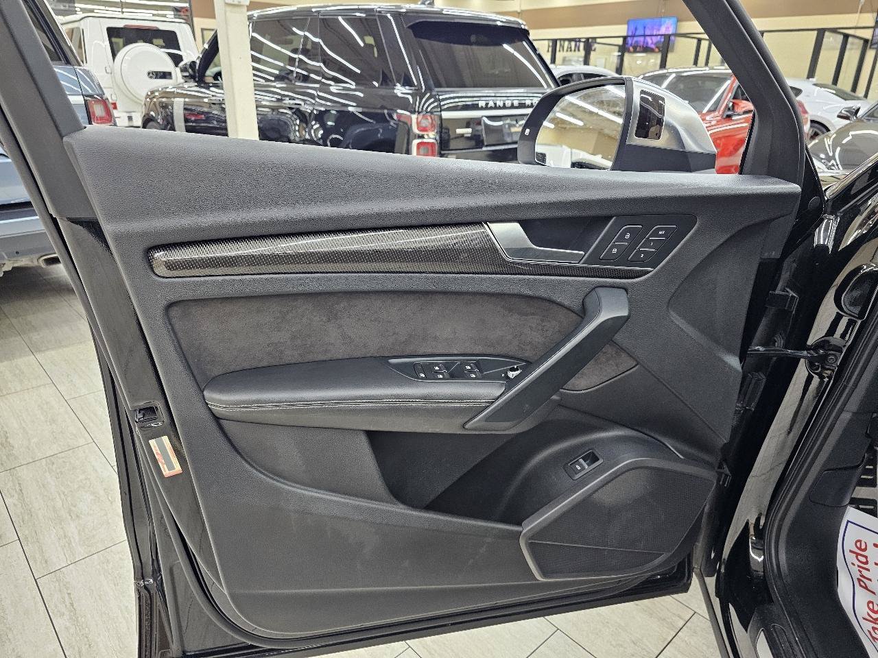 Used 2018 Audi SQ5 Premium Plus w/ S Sport Package AWD/4WD image 39