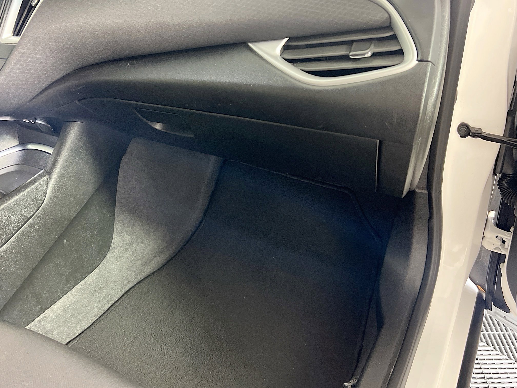 Used 2024 Chevrolet Malibu LT image 35