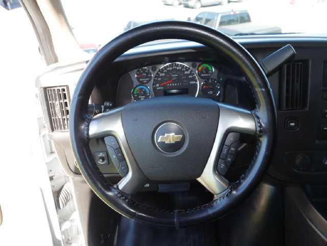 Used 2014 Chevrolet Express 2500 RWD image 14