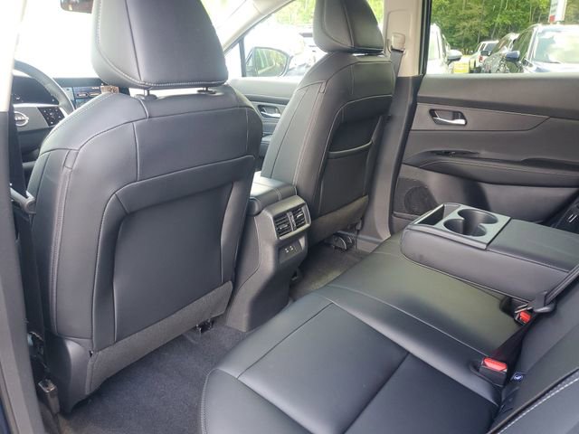 Certified 2025 Nissan Murano SV image 8