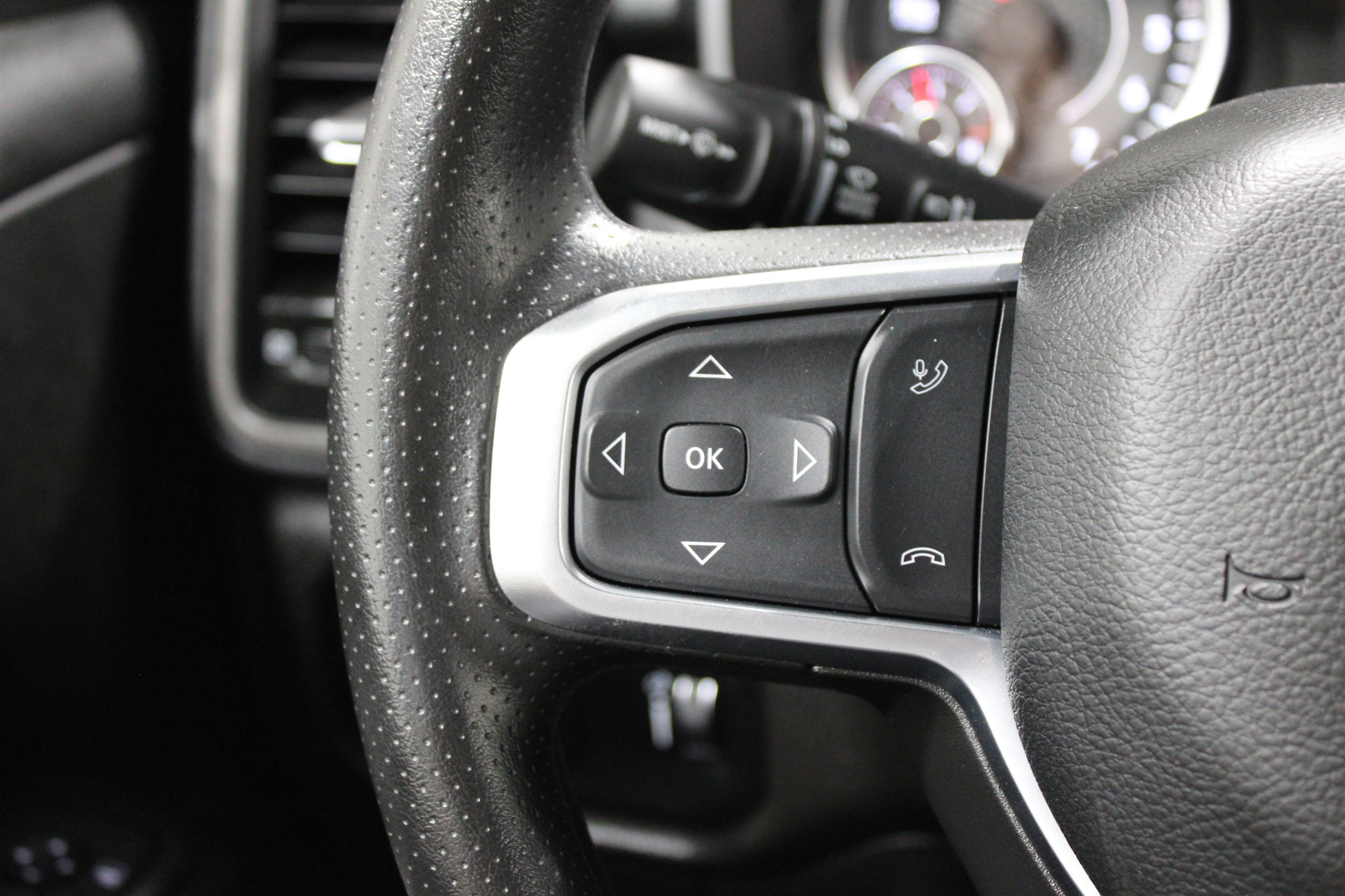 Used 2025 RAM 1500 Tradesman w/ Off Road Group image 10