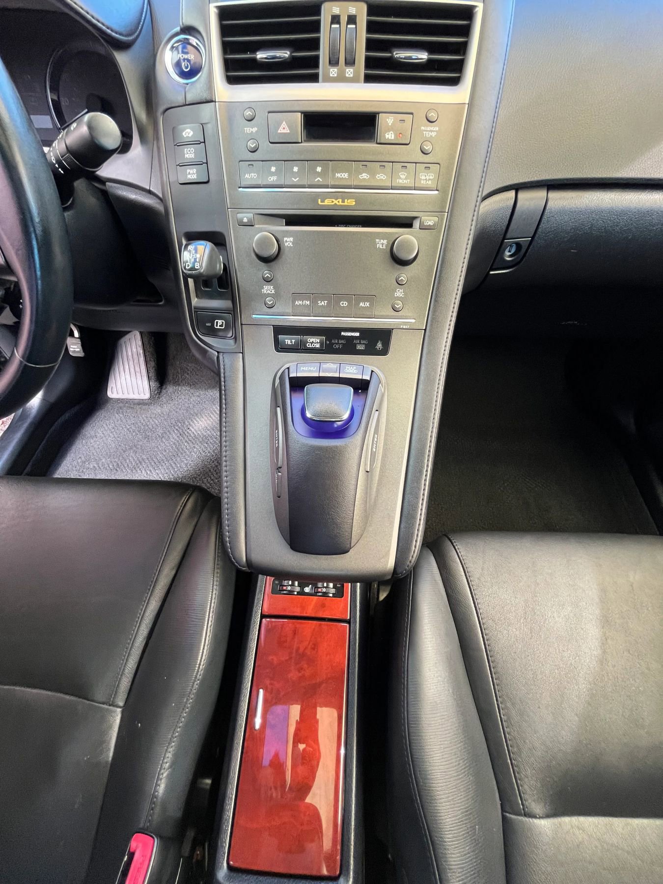 Used 2010 Lexus HS 250h Premium image 18