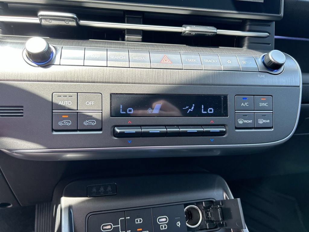 New 2026 Hyundai Kona Limited FWD image 29