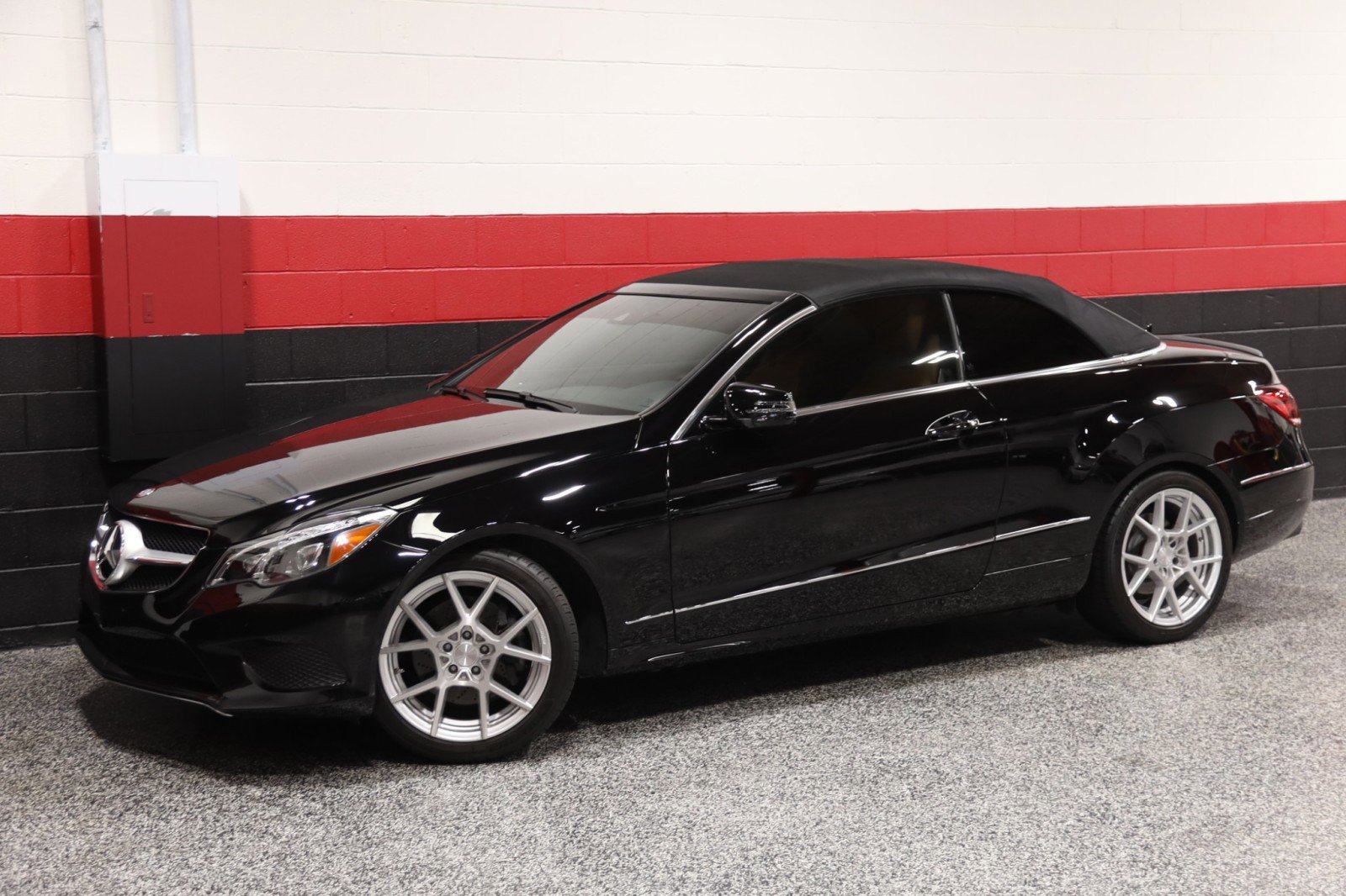 Used 2015 Mercedes-Benz E 400 Cabriolet w/ Premium 1 Package image 19
