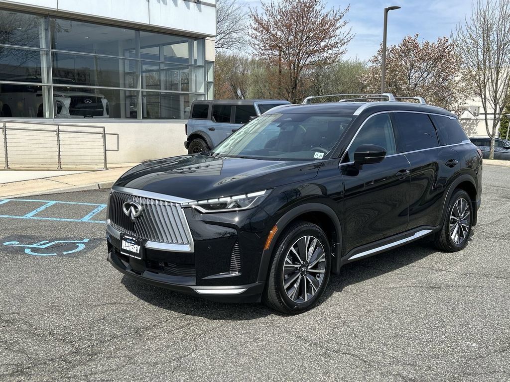 Certified 2026 INFINITI QX60 Luxe w/ Cargo Package AWD/4WD image 1