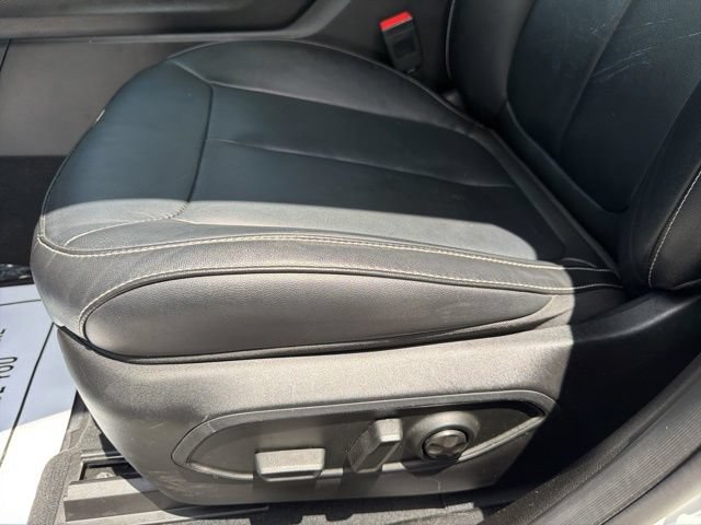 Used 2023 Jeep Grand Cherokee Limited AWD/4WD image 24
