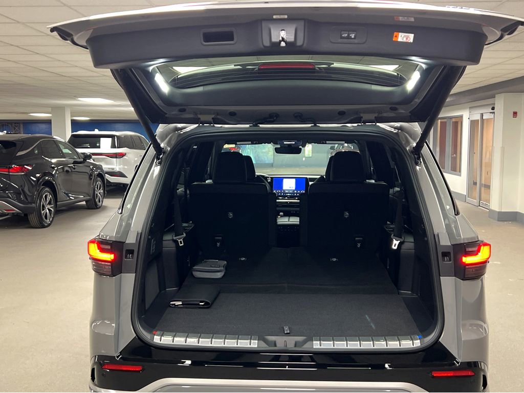 New 2026 Lexus TX 500h AWD image 29