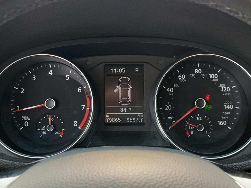 Used 2018 Volkswagen Passat 2.0T FWD image 23