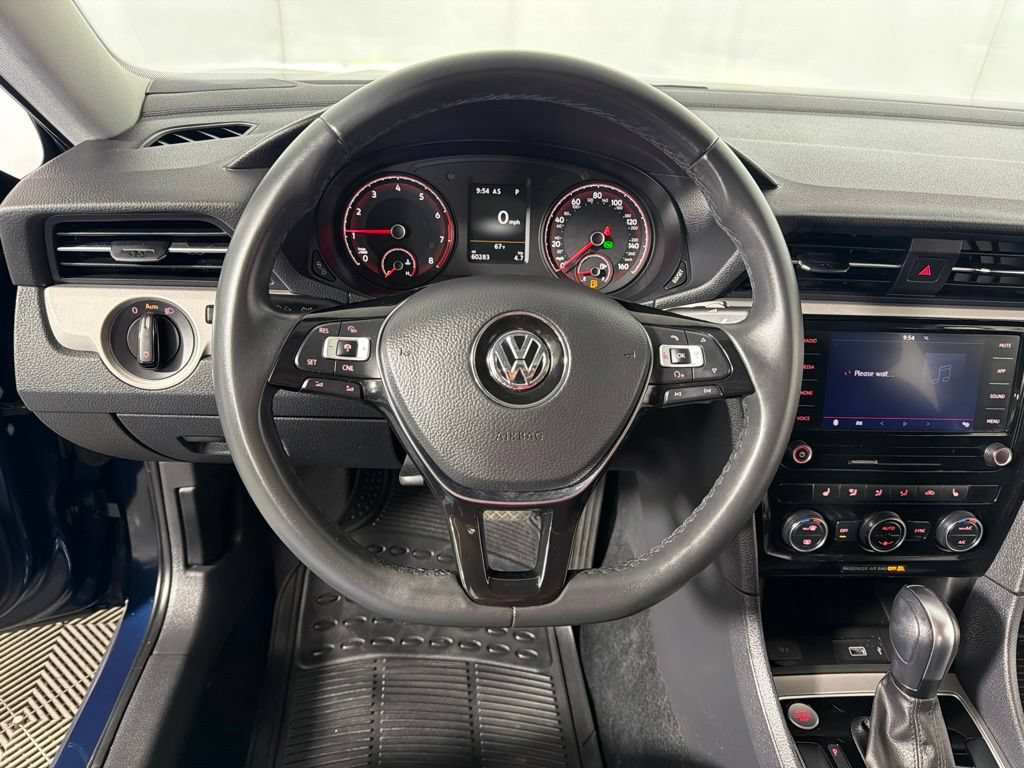 Certified 2022 Volkswagen Passat 2.0T SE FWD image 12