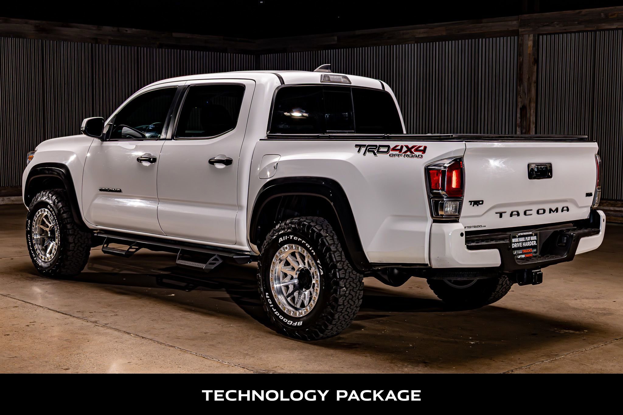 Used 2021 Toyota Tacoma TRD Off-Road w/ Technology Package AWD/4WD image 6