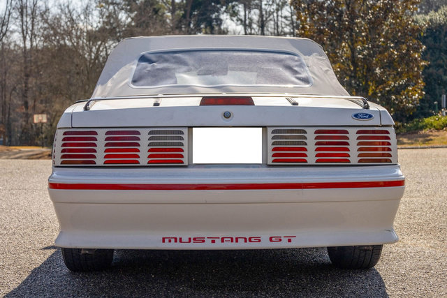 Used 1987 Ford Mustang GT RWD image 18