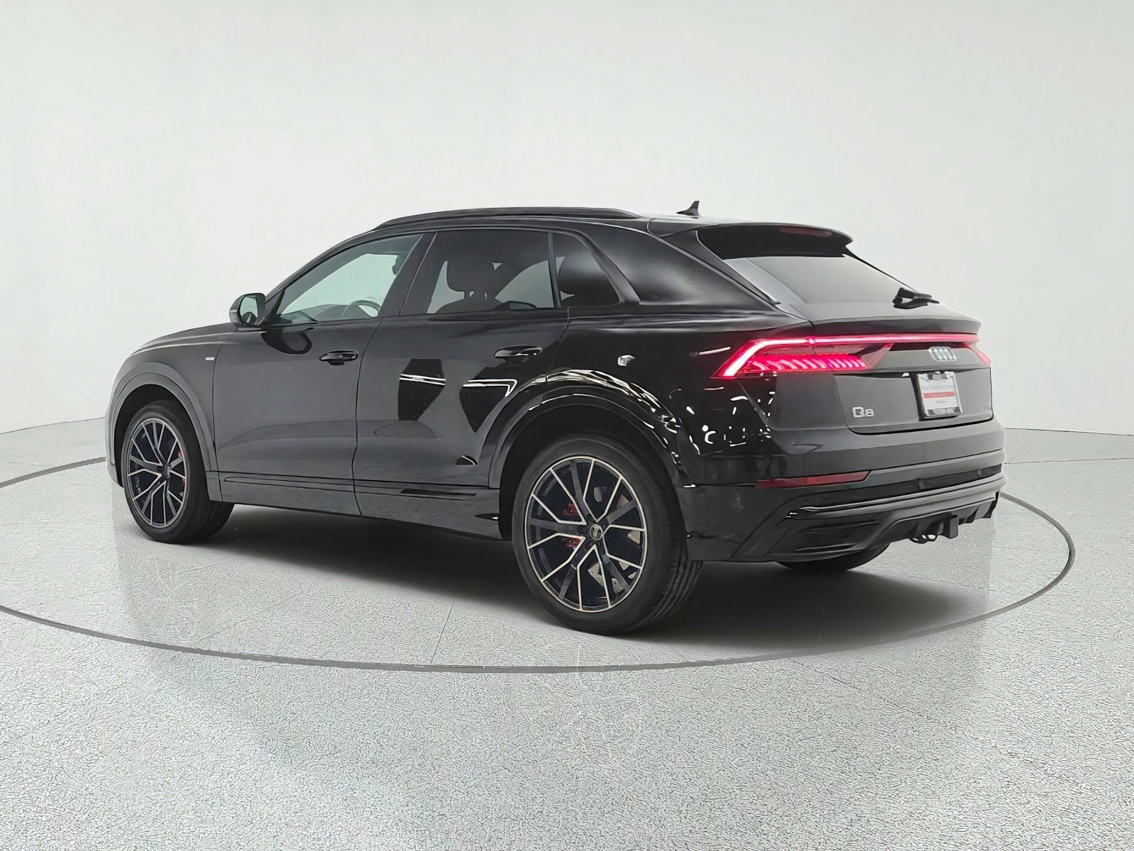 Used 2023 Audi Q8 Premium Plus w/ Premium Plus Package AWD/4WD image 7