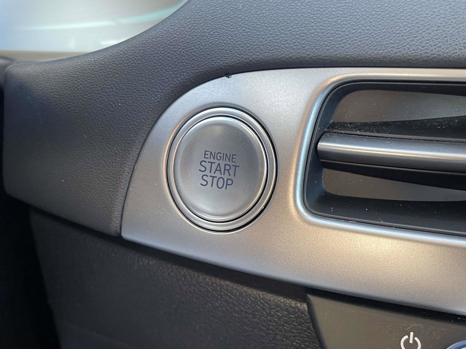 Used 2025 Hyundai Palisade SEL image 11