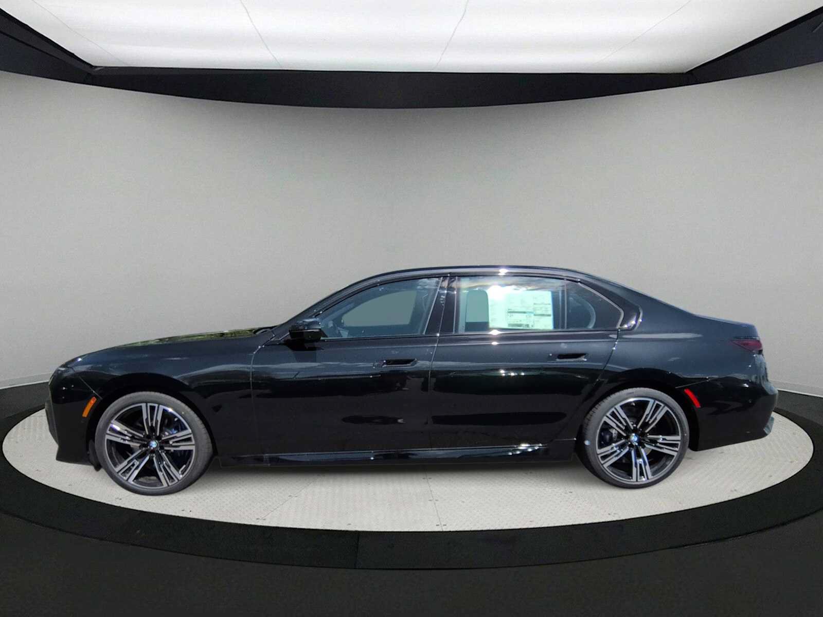New 2026 BMW 760i xDrive AWD/4WD image 5