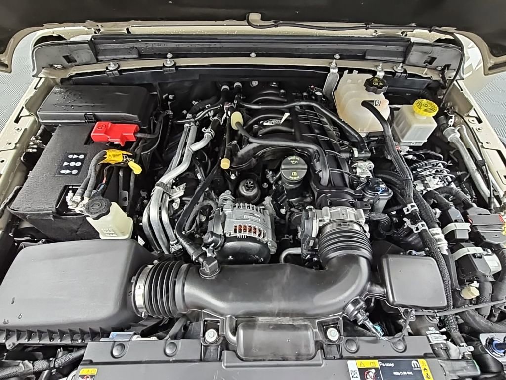 Used 2022 Jeep Gladiator Rubicon w/ Cold Weather Group image 39