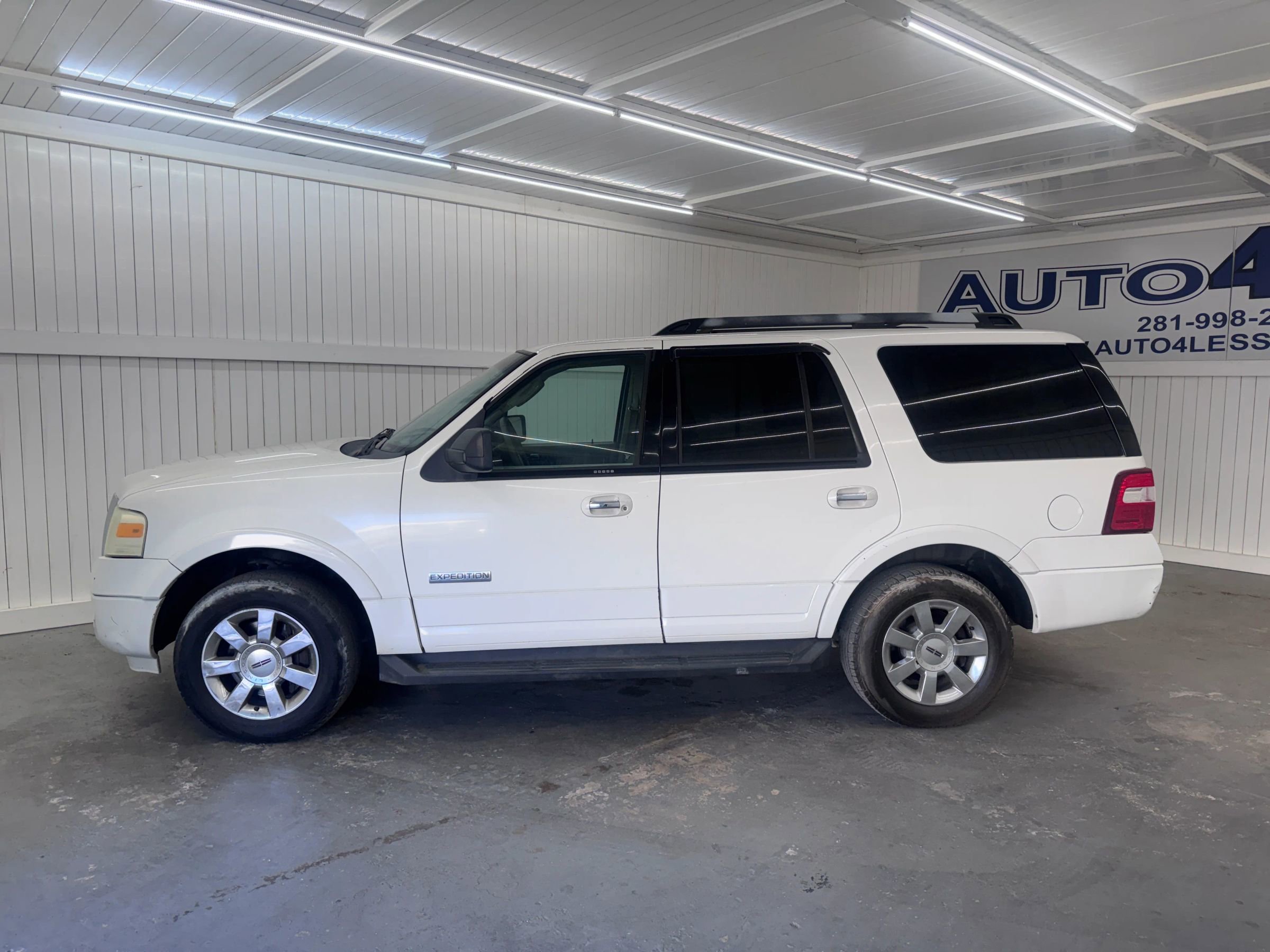Used 2008 Ford Expedition XLT RWD image 8