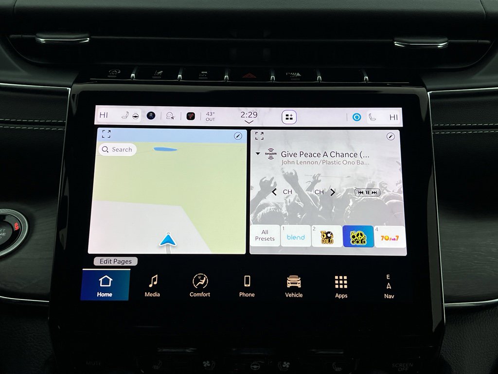 Used 2024 Jeep Grand Cherokee Overland w/ Adv Protech Group III image 25