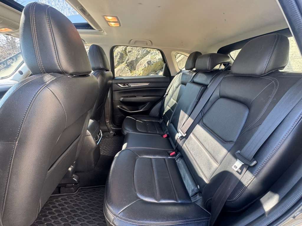 Used 2019 MAZDA CX-5 Grand Touring image 18