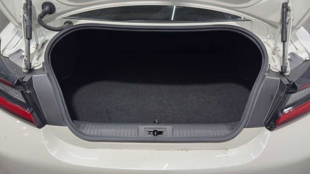 Used 2024 Toyota GR86 RWD image 28