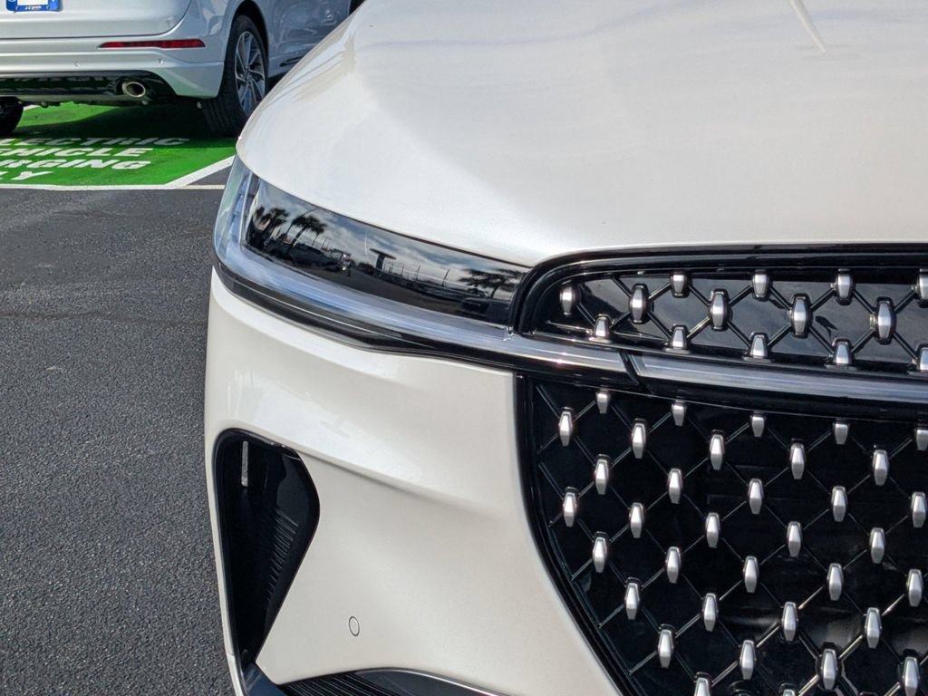New 2026 Lincoln Nautilus Reserve AWD/4WD image 10