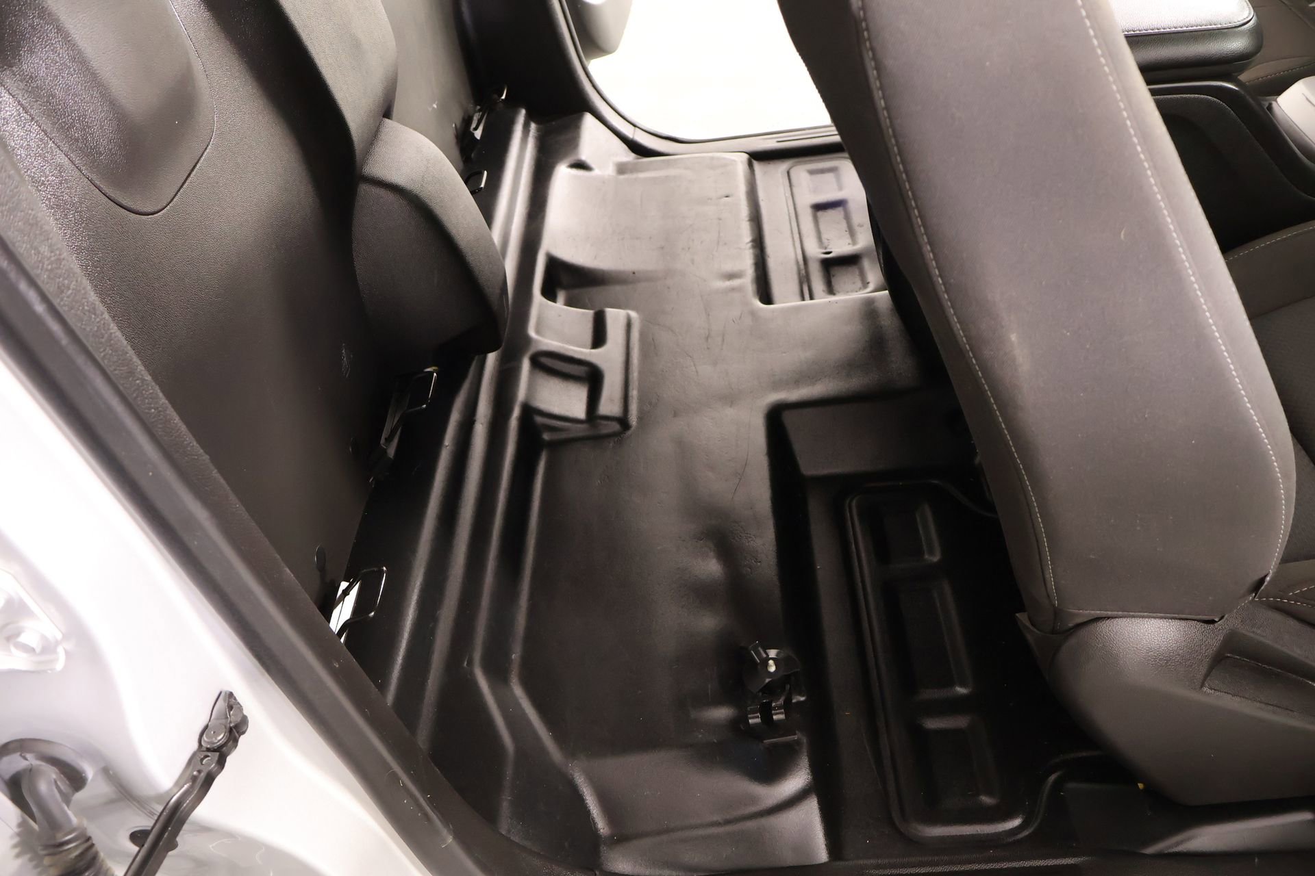 Used 2022 Chevrolet Colorado LT w/ Fleet Safety Package image 13