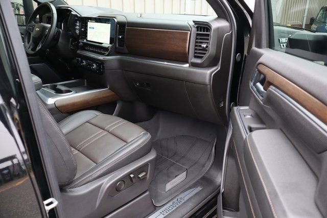 Used 2025 Chevrolet Silverado 2500 High Country w/ High Country Premium Package image 53