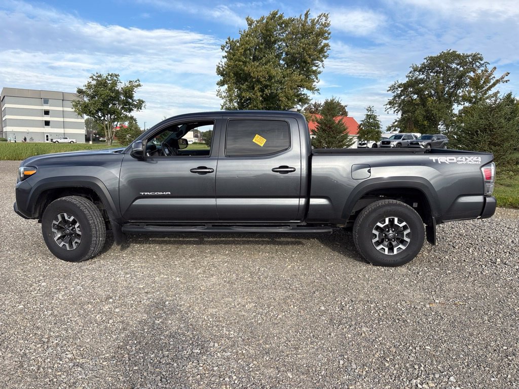 Used 2021 Toyota Tacoma TRD Off-Road w/ TRD Premium Off Road Package AWD/4WD image 9