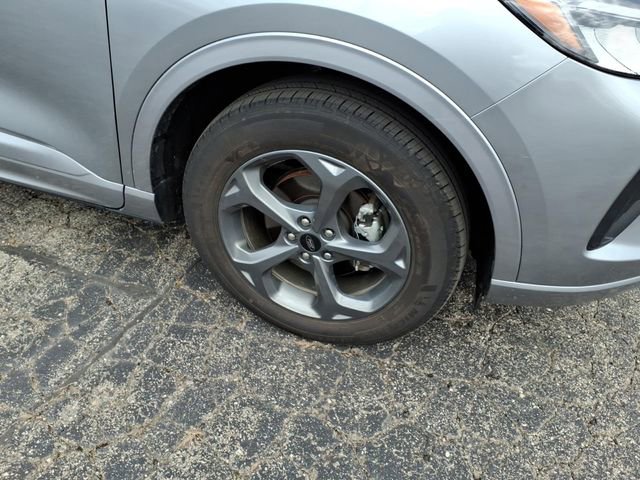 Used 2024 Ford Escape ST-Line w/ Tech Pack #1 image 4