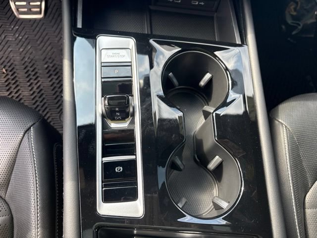 Used 2024 Volkswagen Atlas Cross Sport SEL R-Line AWD/4WD image 22