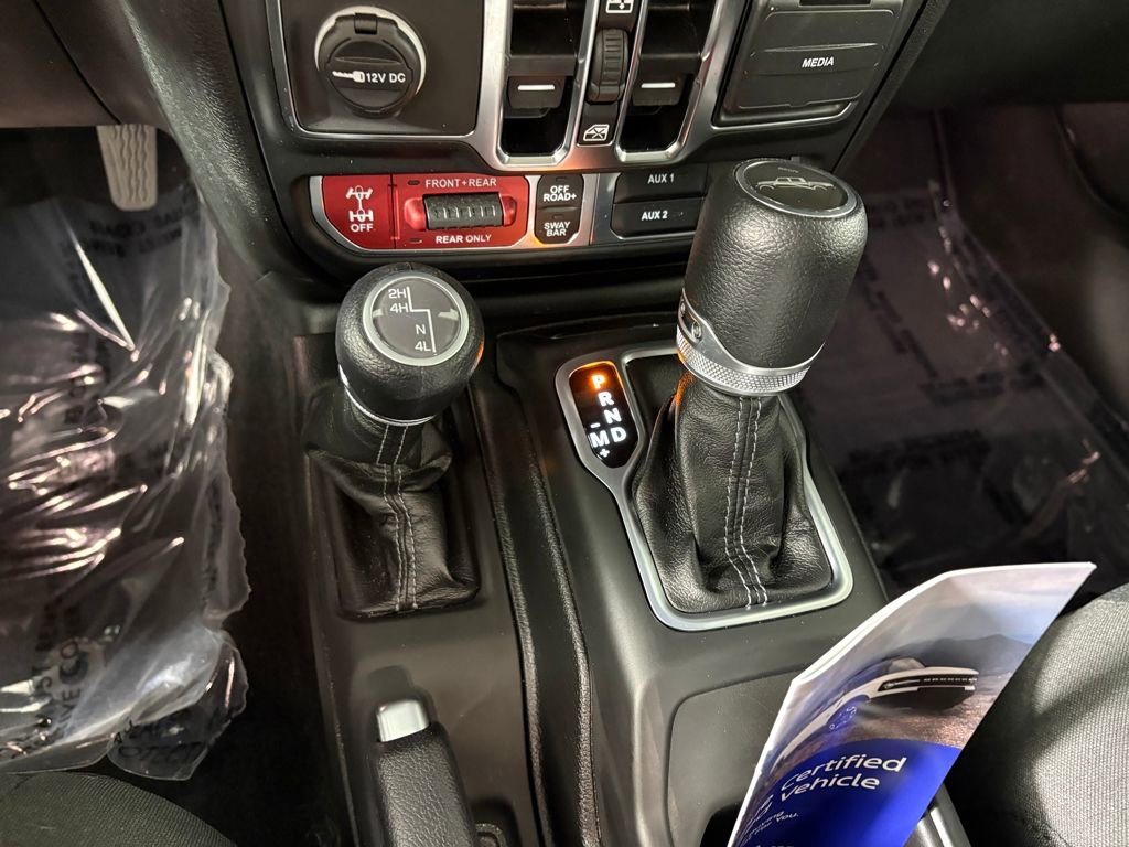 Used 2025 Jeep Gladiator Rubicon w/ Safety Group image 21