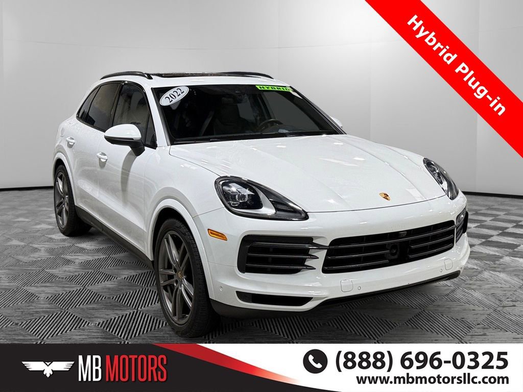 Used 2022 Porsche Cayenne Platinum Edition image 1