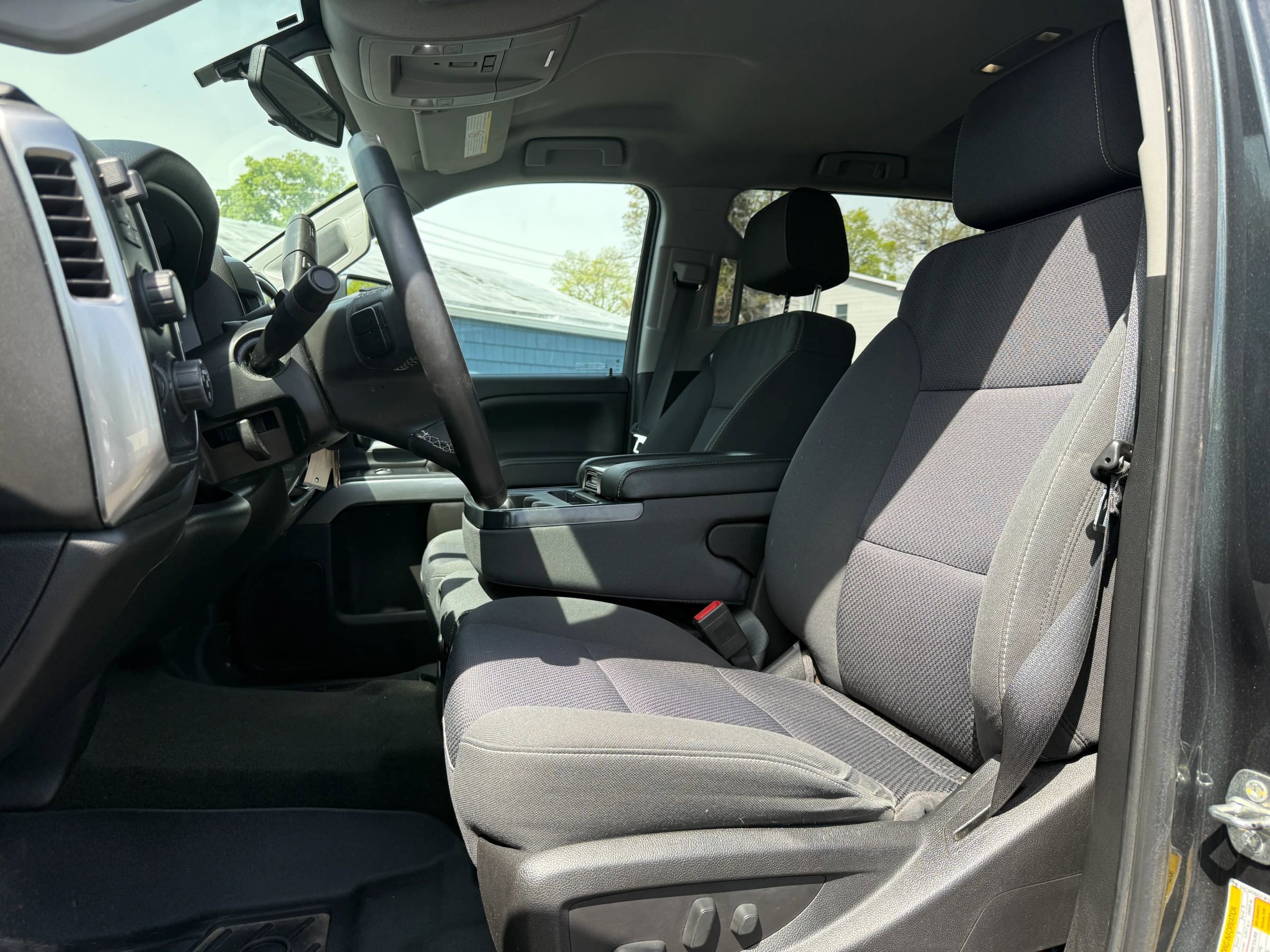 Used 2018 Chevrolet Silverado 2500 LT w/ Texas Edition AWD/4WD image 17
