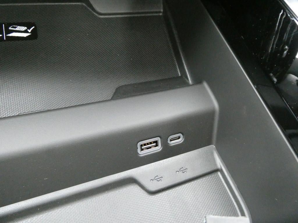 New 2026 Chevrolet Tahoe High Country AWD/4WD image 31