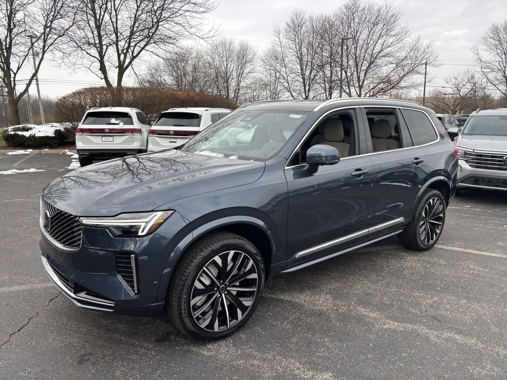 New 2026 Volvo XC90 B5 Plus image 3