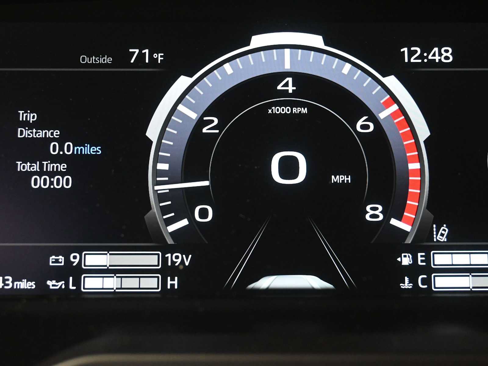 New 2024 Toyota Tundra Platinum AWD/4WD image 16