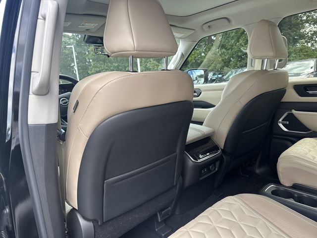 New 2025 Nissan Armada Platinum Reserve image 21