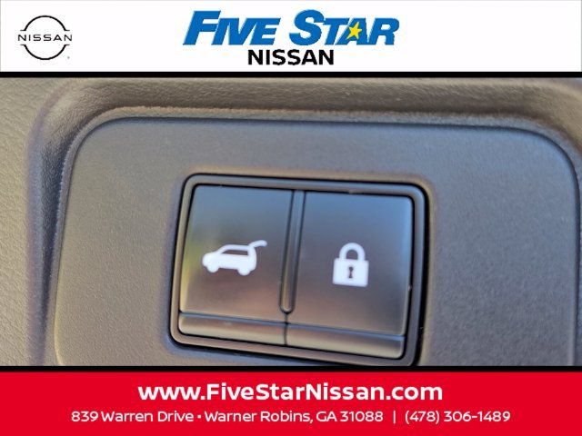 Used 2021 Nissan Rogue SV w/ Premium Package FWD image 13