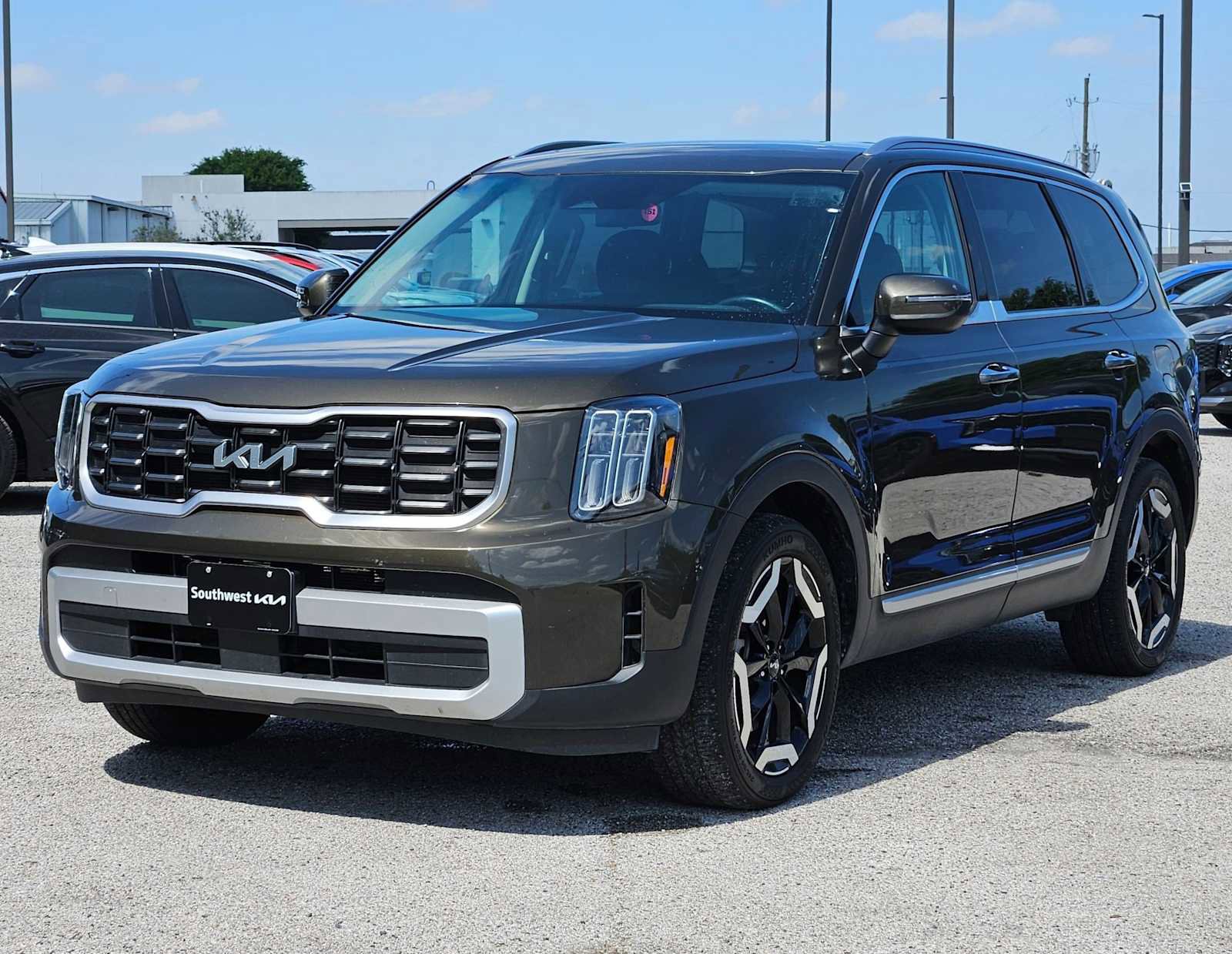 Used 2025 Kia Telluride S image 10