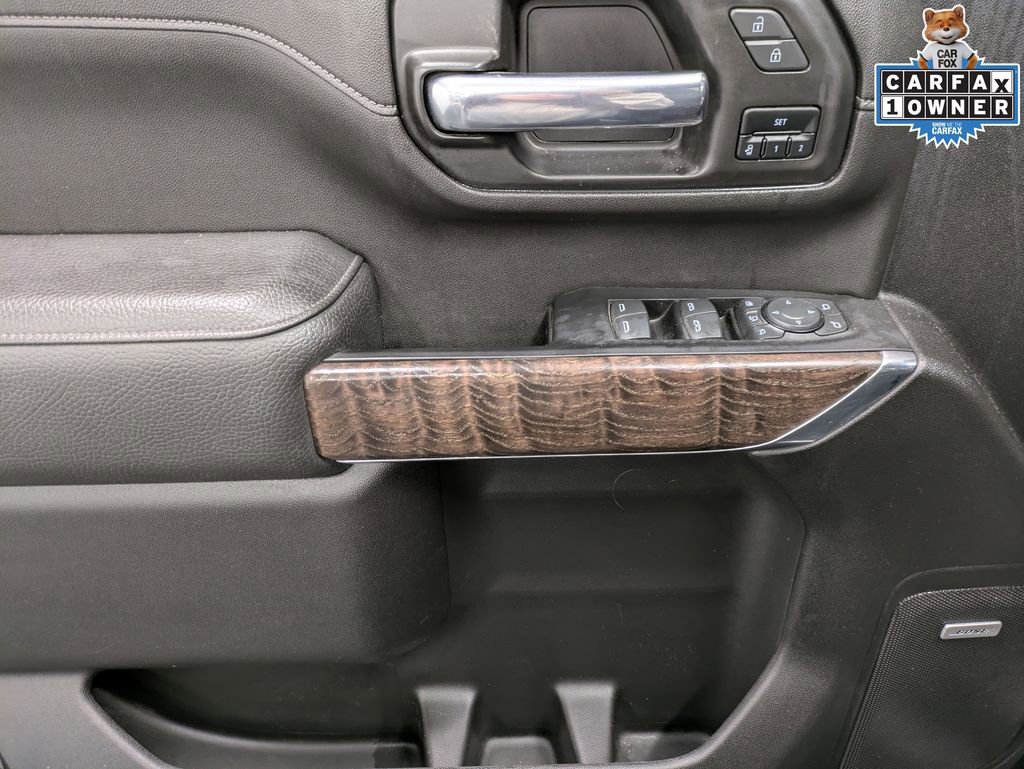 Used 2023 GMC Sierra 2500 Denali w/ Denali Black Diamond Edition image 10