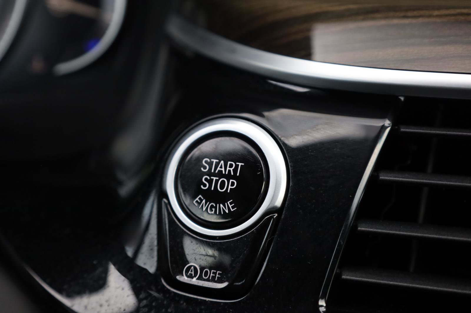 Used 2019 BMW 540i RWD image 39