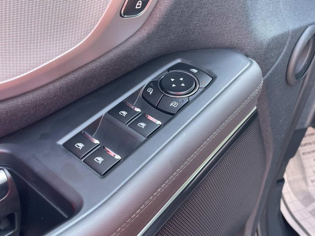 Used 2026 Ford Expedition Active image 19