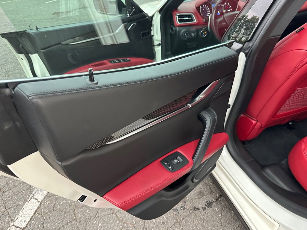 Used 2017 Maserati Ghibli S Q4 image 22