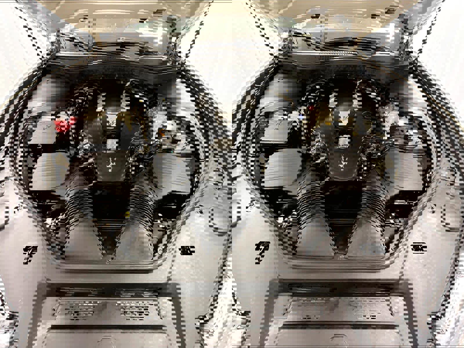 Used 2018 Maserati Levante GranLusso image 30