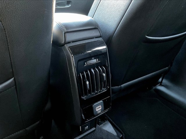 Used 2024 Jeep Compass Limited AWD/4WD image 12