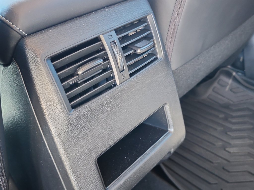 Used 2022 Mitsubishi Outlander SEL Black Edition image 13